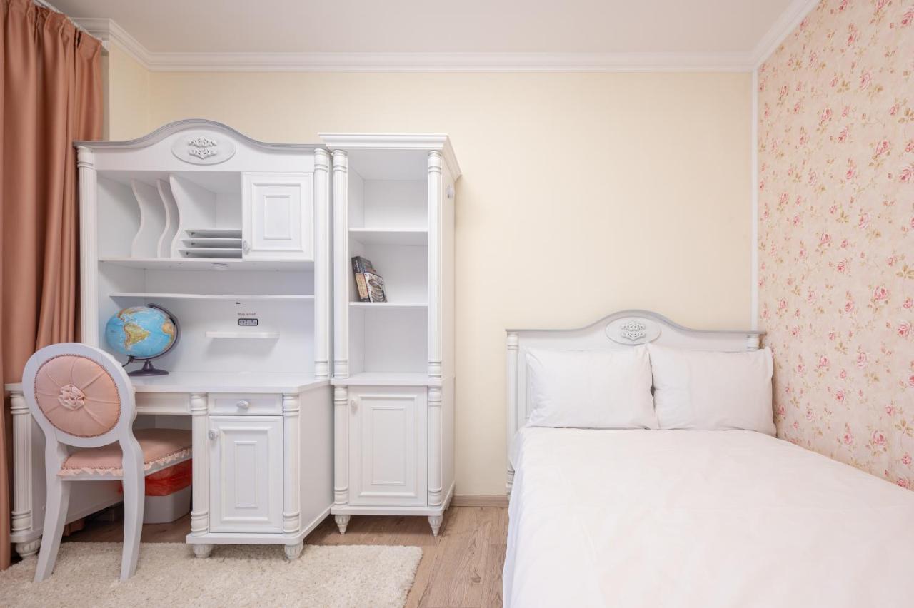 Dragos Flat Apartment Oradea Exterior photo